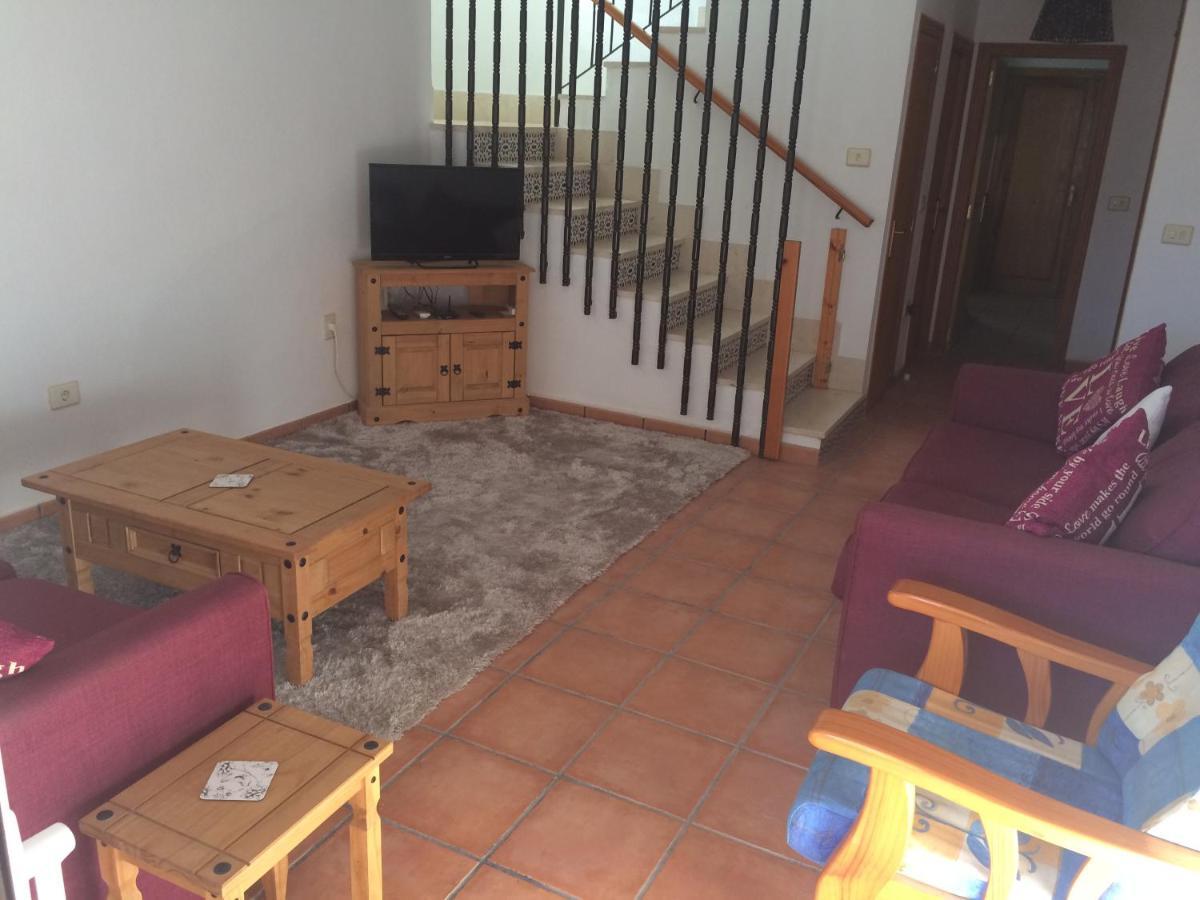 Puerto De Mazarron Large House With Roof Terrace & Sea Views-5 Guests Have 3 Bedrooms & 1 To 4 Guests Have 2 Bedrooms Eksteriør billede